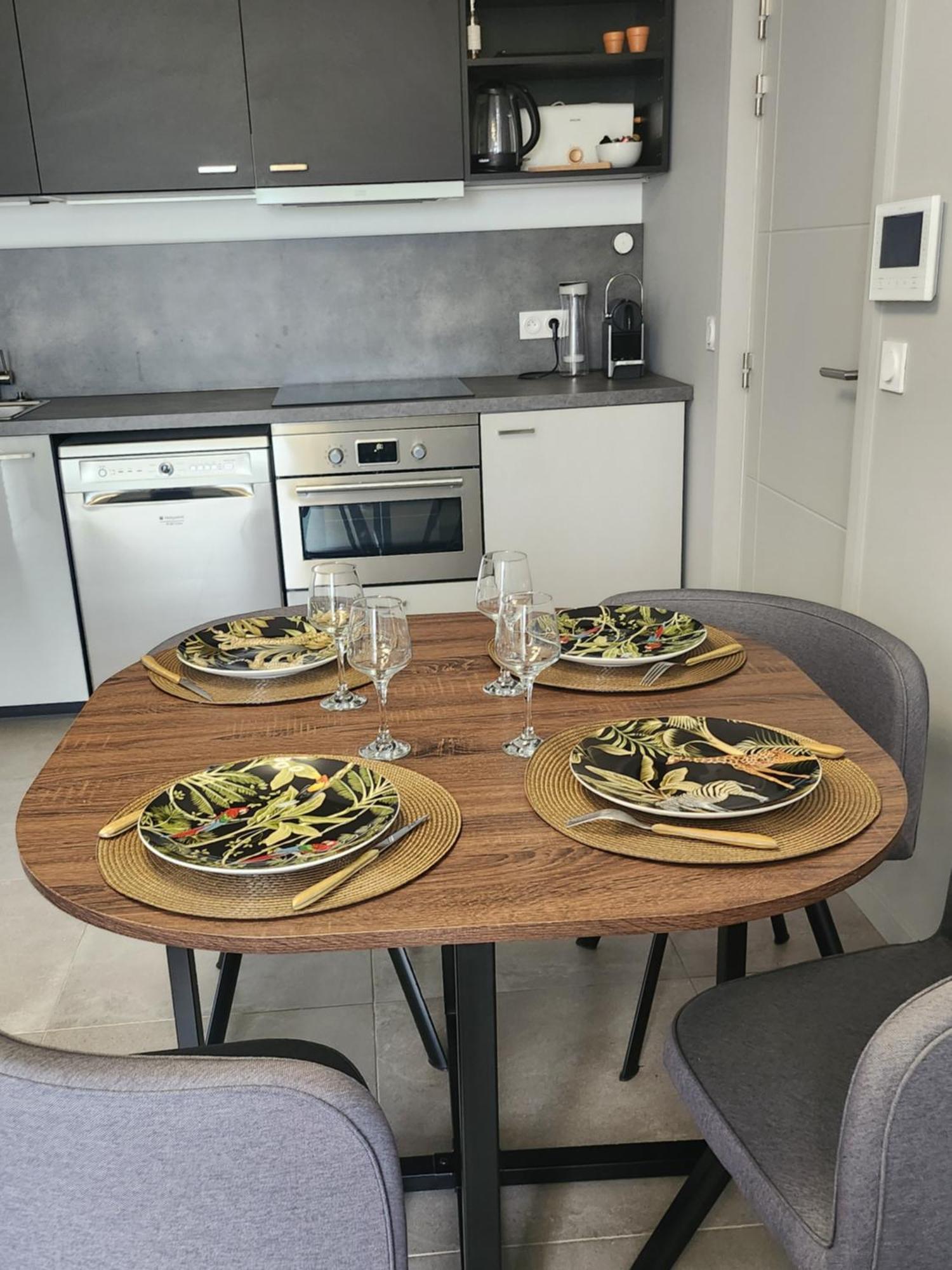 Appartement T2 Centre Rodez La Lutz エクステリア 写真